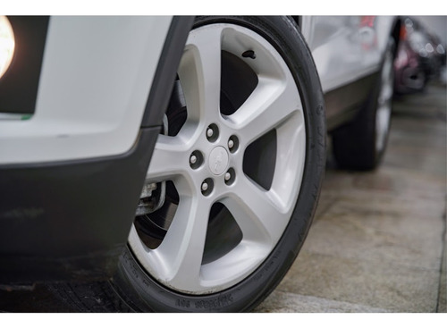 Chevrolet Tracker 1.8 MPFI LTZ 4X2 16V FLEX 4P AUTOMÁTICO