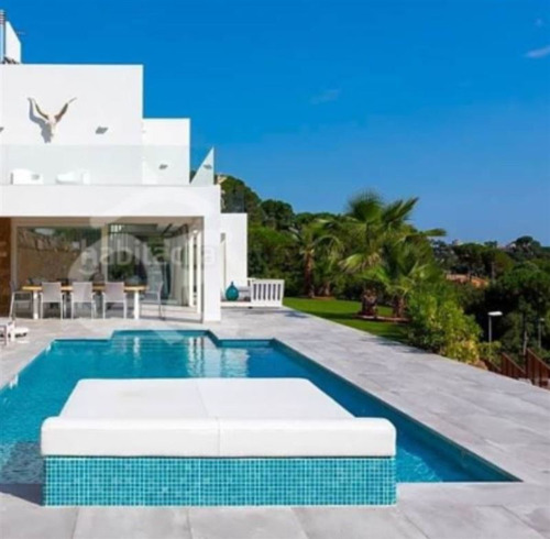 Imagen 1 de 5 de Casa En Arriendo En Las Condes