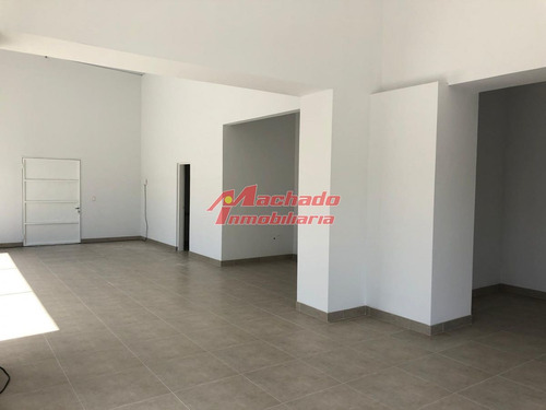 Imagen 3 de 9 de Local En Venta Centro De Maldonado
