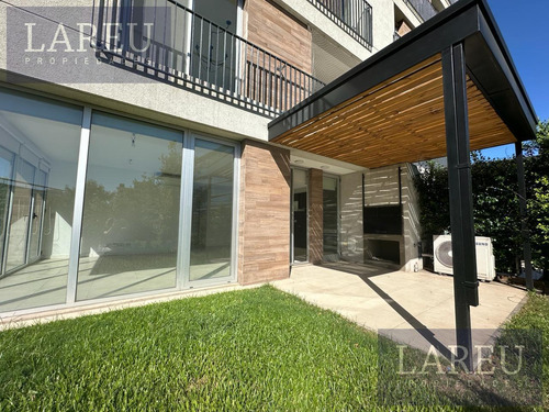 Departamento Con Jardin De 2 Dormitorios En Venta En Vilahaus, Pilar