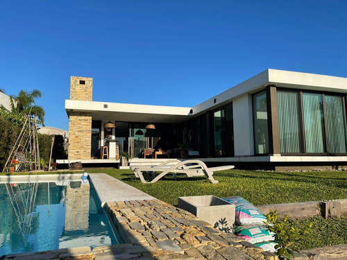 Imagen 28 de 30 de Venta Casa Al Canal Fondo Al Norte Nuevo Quilmes