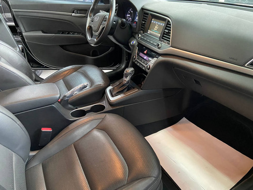 Imagem 9 de 10 de Hyundai Elantra 2.0 16v Flex Special Edition 4p Automático
