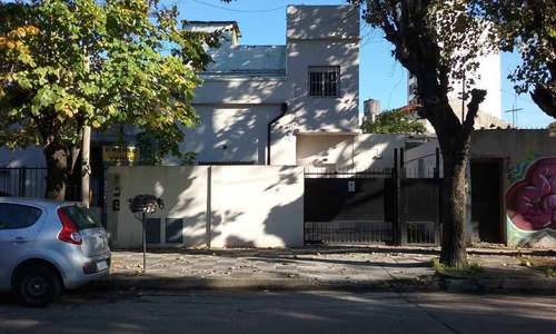 Imagen 3 de 14 de Departamento Tipo Casa En Venta En Lanus Oeste