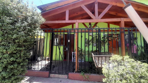 Casa En Venta De 2 Dormitorios En Padre Hurtado