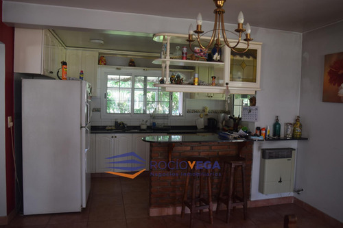 Casa A La Venta En Country Banco Provincia