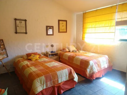 Casa Residencial De Un Piso En Venta, Zona Carcaña, Recta A Cholula, Puebla