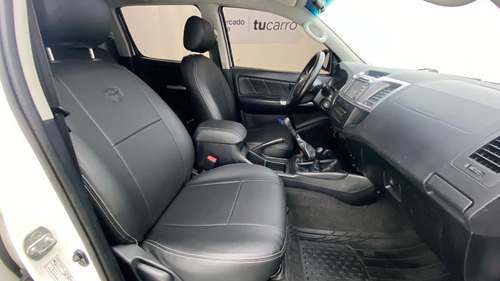 Imagen 21 de 25 de Toyota Hilux 3.0 Srv