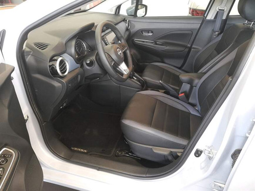 Nissan Versa 1.6 16V FLEX EXCLUSIVE XTRONIC