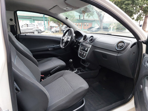 Volkswagen Saveiro 1.6 Trecab. Simples Total Flex 2P