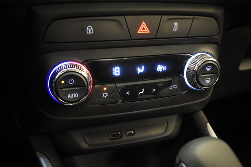 Chevrolet Montana 1.2 T Premier At