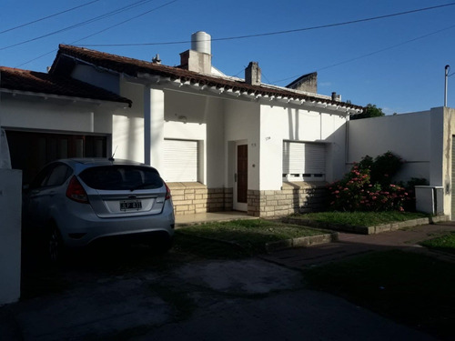 Vendo Chalet 4 Amb 2 Bños Gge Pas.mb Est Pat. Parque Oport Escucha Prop.