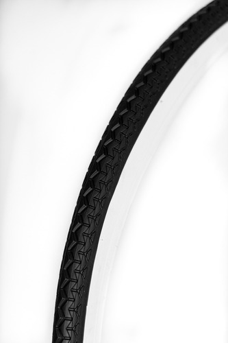 Llanta Michelin 650x35a 26x1 3/8 Worldtour Rigida Negro Ciud