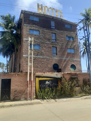 Se Vende Hotel Tucacas & Spa Boca De Aroa, Falcon. Operativo