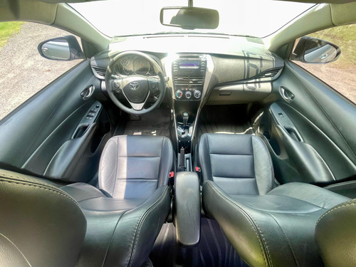Toyota Yaris Sedán 1.5 Xl 16v Cvt 4p