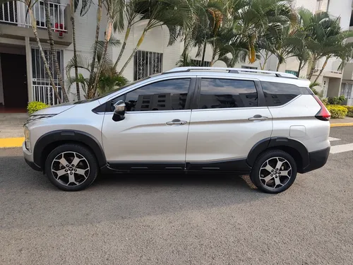 Mitsubishi Xpander Cross 2022 Único Dueño 7 Puestos