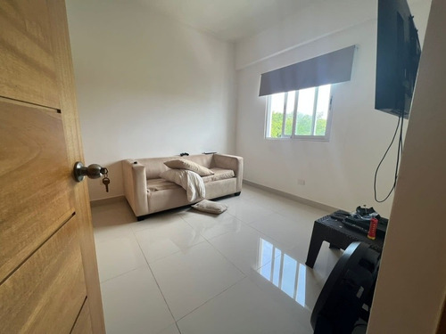 Imagen 7 de 12 de Alquiló Apartamento En Evaristo Morales