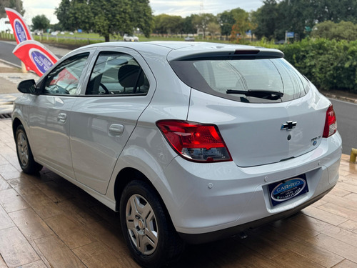 Chevrolet Onix 1.0 MPFI LT 8V FLEX 4P MANUAL