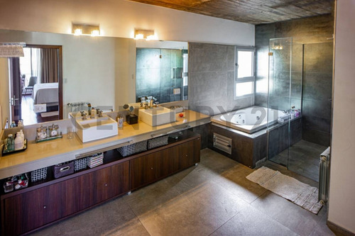 Imagen 18 de 30 de Alquiler Temporario Casa Cuatro Dormitorios Funes Hills Cadaqués Con Piscina