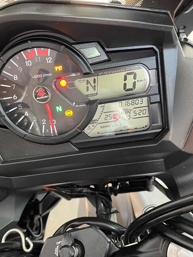 Imagem 4 de 11 de Suzuki V Strom 650