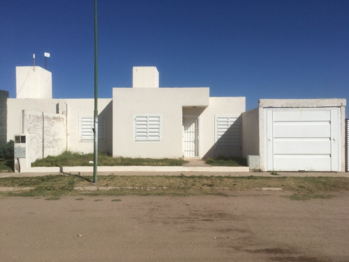 Vendemos Casa En El Barrio 600 Viviendas, Ciudad De La Punta - San Luis