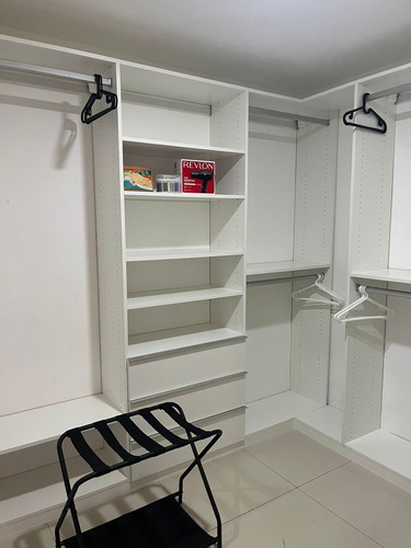 Apartamento Amueblado En Alquiler Ubicado En Evaristo Morales