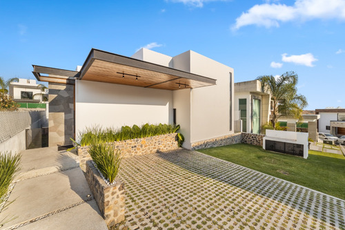 Residencia Para Fin De Semana Con Alberca Y Jacuzzi