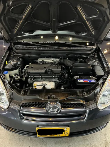 Hyundai Accent 1.4 Gls 4 p