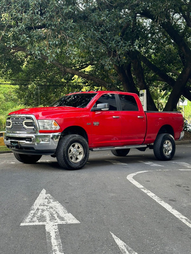 Dodge Ram 5.7 2500 Crew Cab Laramie