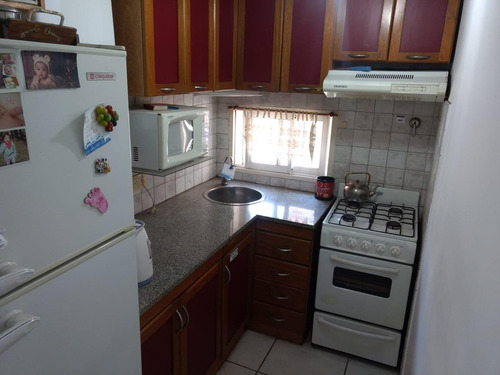 Imagen 4 de 12 de Departamento Venta 2 Dormitorios Escalera