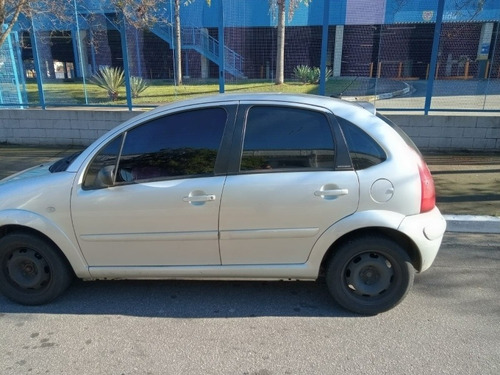 Imagem 5 de 8 de Citroën C3 2004 1.6 16v Exclusive 5p
