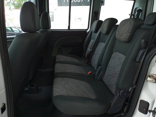Imagem 10 de 13 de Fiat Doblò 1.8 Mpi Essence 7l 16v Flex 4p Manual
