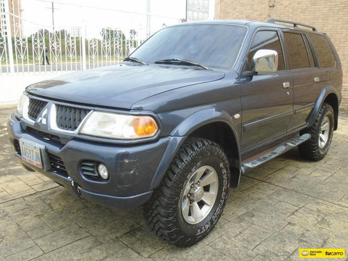 Mitsubishi Montero 4x4 - Automática