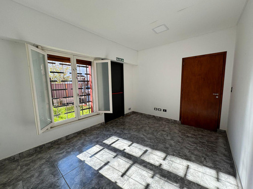 Local Comercial En Alquiler En San Fernando.