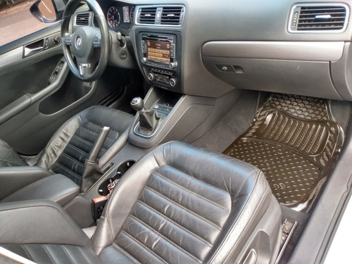 Volkswagen Vento 2.0 Sportline Tsi 200cv 2011