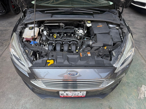 Ford Focus 2.0 Titanium Mt