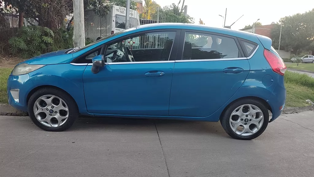 Ford Fiesta Kinetic Titanium