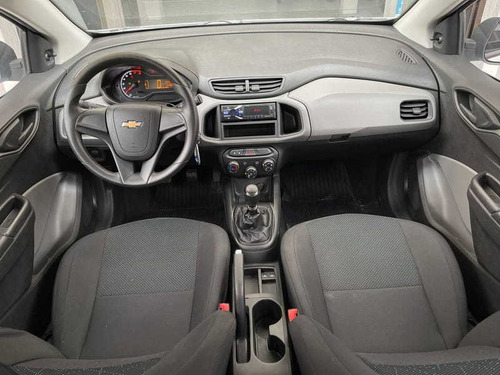 Imagem 10 de 14 de Chevrolet Onix 1.0 Mt Joy 2018