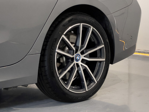 Bmw Serie 3 2023 4p 330e Sport Line Hibrido L4/2.0/t Aut
