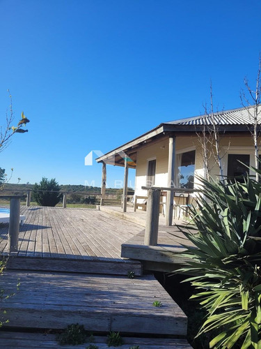 Casa Chalet En Venta En Carmelo, Colonia