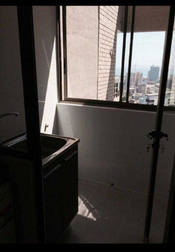Se Vende Departamento Piso 26, Edificio Copacavana.