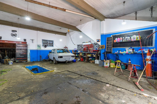 Imagen 3 de 14 de Galpon Taller Local Deposito Cochera , 1 Baño. Dueño Vende!