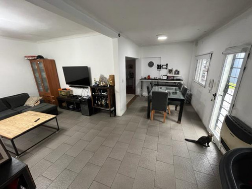 Casa Con Piscina Y Hermoso Parque