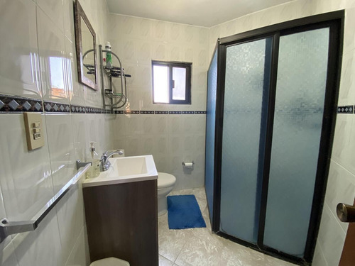 Casa En Venta En Tlalpan, Amplia,iluminada Y Con Jardín