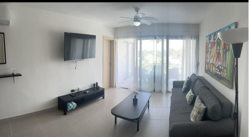 Apartamento En Renta A Pasos De La Playa