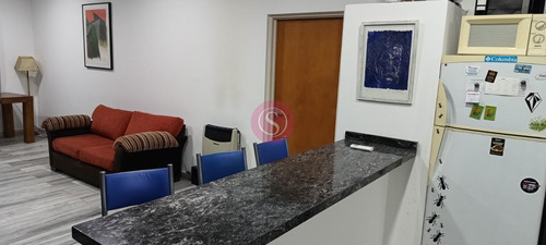 Casa En Venta En De Vicenzo Grande, Del Viso, Pilar