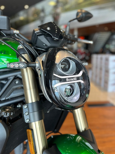 Imagen 11 de 16 de Benelli 752s