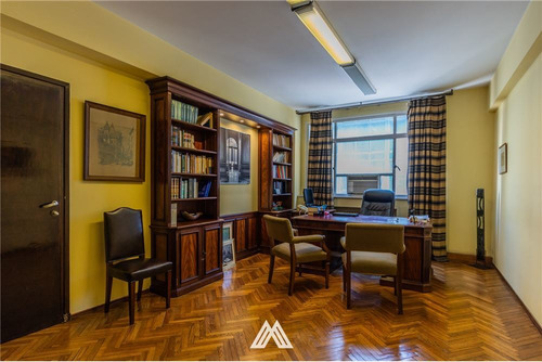 Venta Oficina Ciudad Vieja