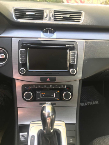 Imagen 10 de 13 de Volkswagen Passat Variant 2.0 Advance I 170cv Dsg 2011