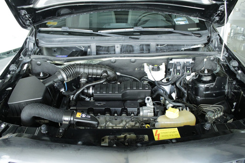 Imagen 14 de 15 de Chevrolet Tornado 2020 1.8 Ls Mt