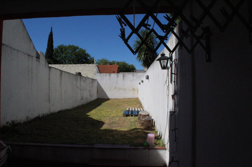 Casa Triplex Dueño Directo Cerca Del Dot Y De Av. Cabildo